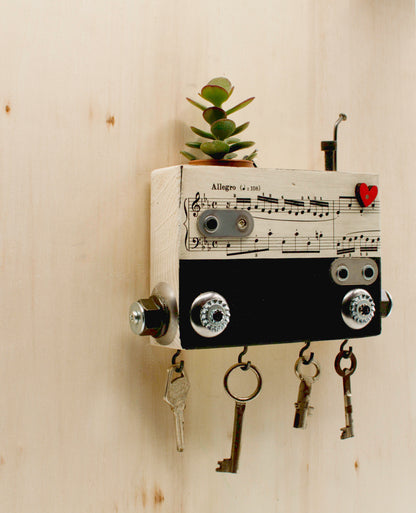 PORTACHIAVI da parete scultura robot fatto a mano