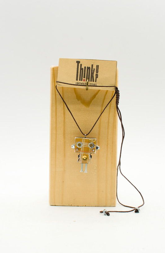 Ciondolino robot in legno tagliato a laser. Collana pendente fatta a mano