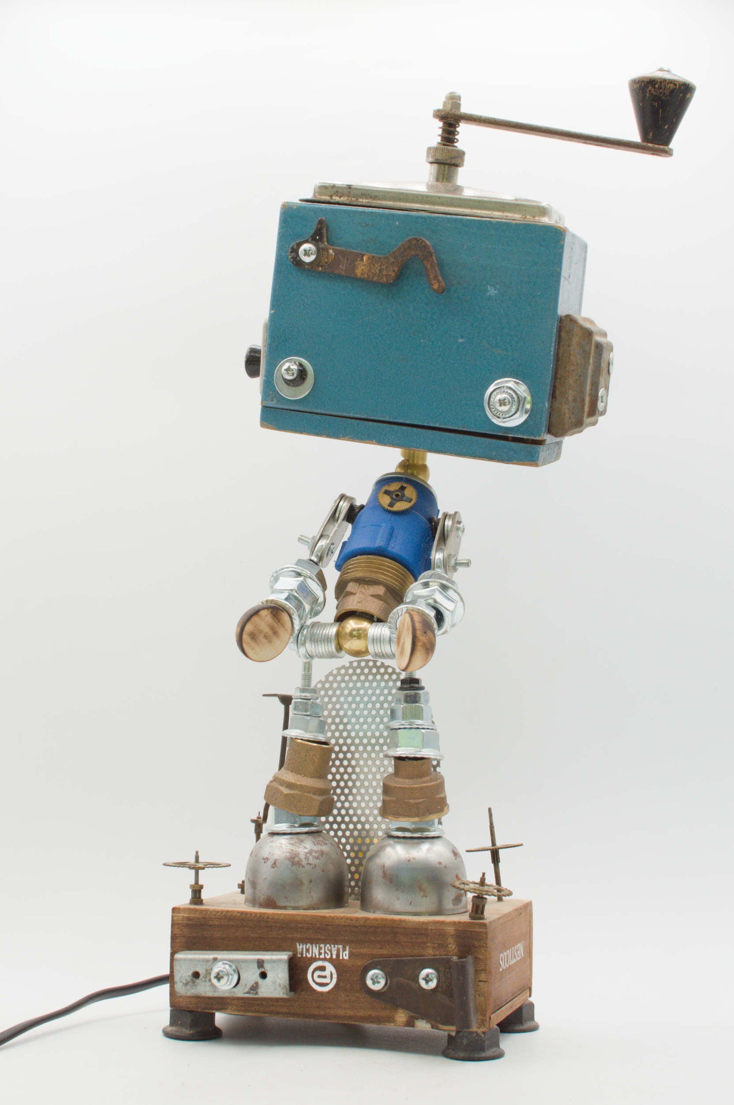 Lampada Robot Blender in Metallo Riciclato – Fatta a Mano