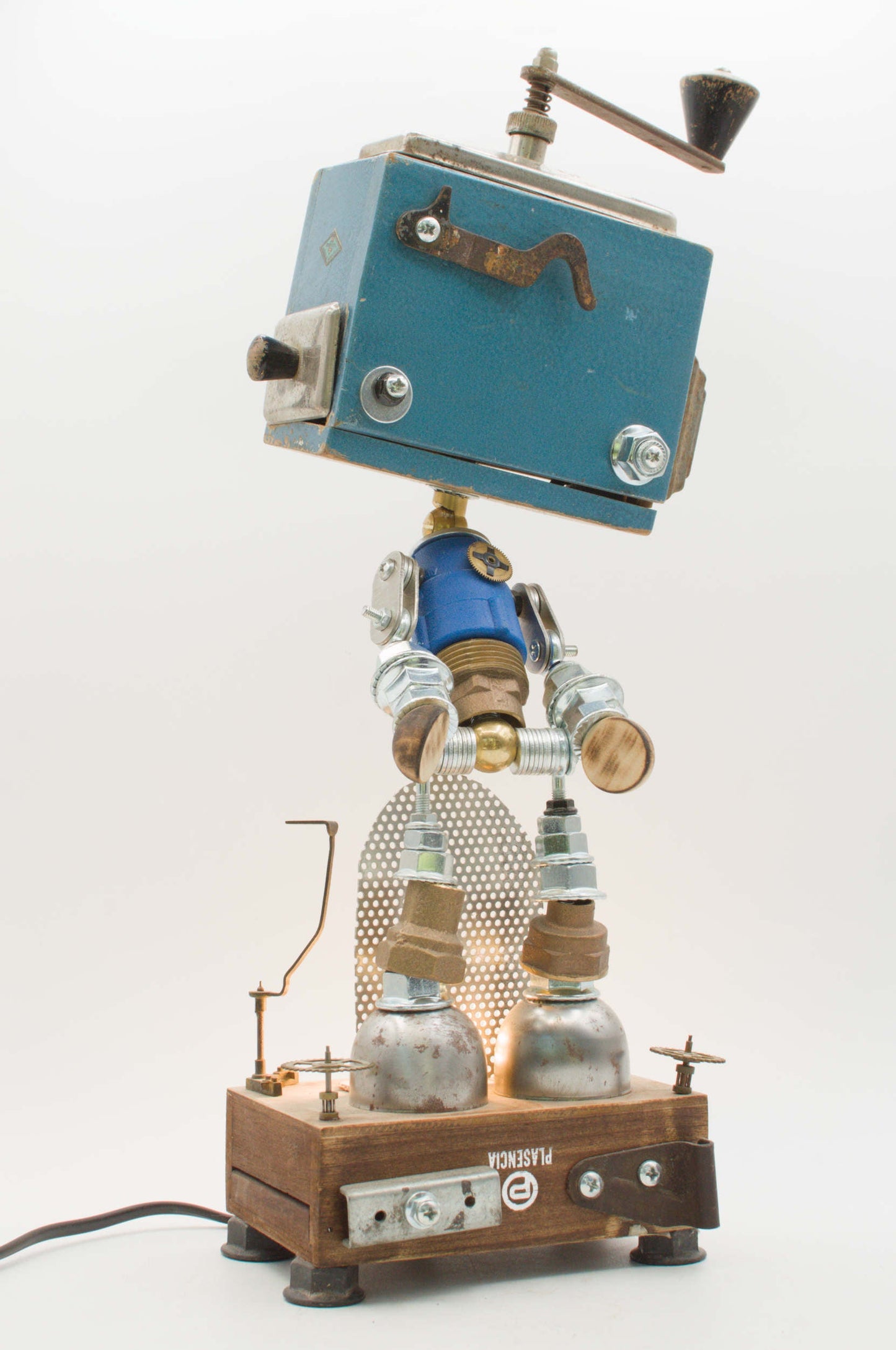 Lampada Robot Blender in Metallo Riciclato – Fatta a Mano