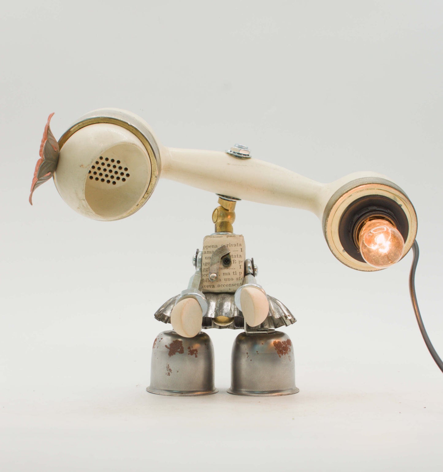 Lampada Robot Ring in Metallo Riciclato – Fatta a Mano