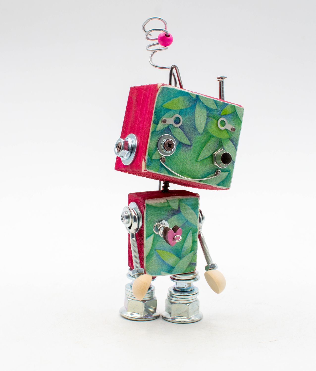 Lampada di legno a batteria stile robot modello illustratore fatta a mano con corpo verde e dettagli metallici spring