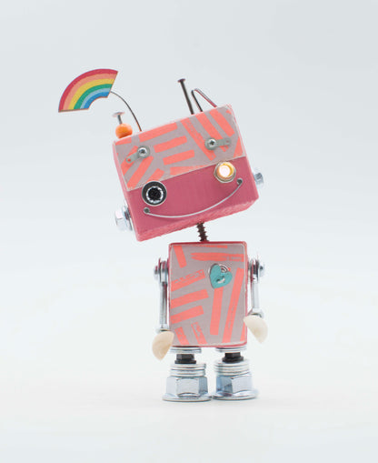 Lampada di legno robot giocattolo a batteria rosa e corallo con giunti metallici e antenna bandiera arcobaleno